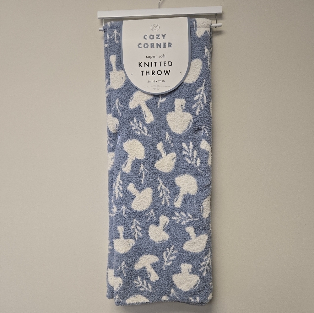 Cozy Corner Mushroom Super Soft Knitted Throw Blanket Blue White